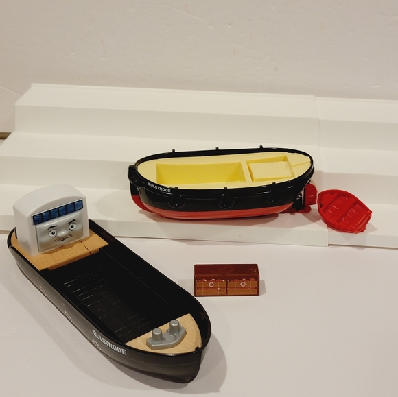 Thomas & Friends Wooden and Plastic Railway Bulstrode Boat Train Tank Engine - Picture 2 of 13